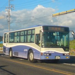 12/7(水) どう見てもバスなのに | スタッフブログ