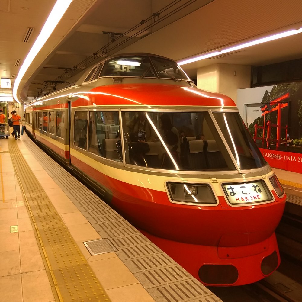 ロマンスカー