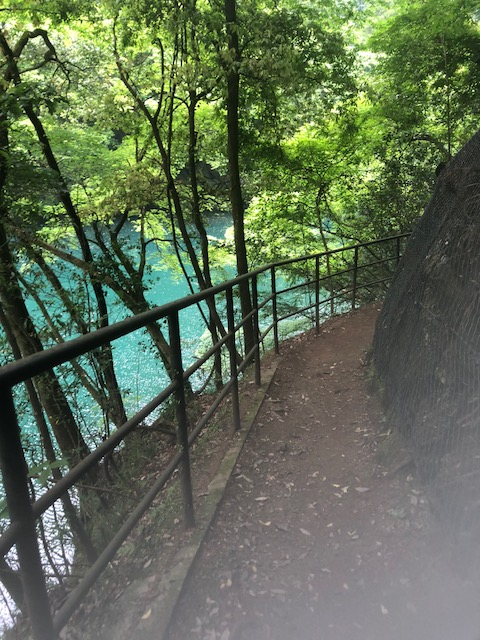 image03