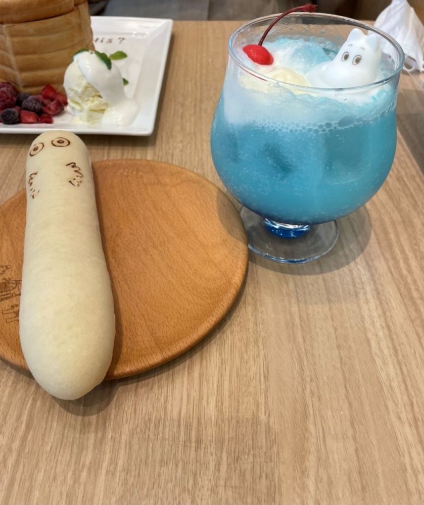 ３