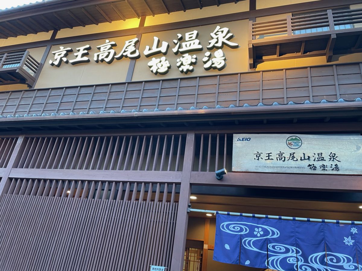 8E1589BB-9D41-4F81-82B0-0303599DD527