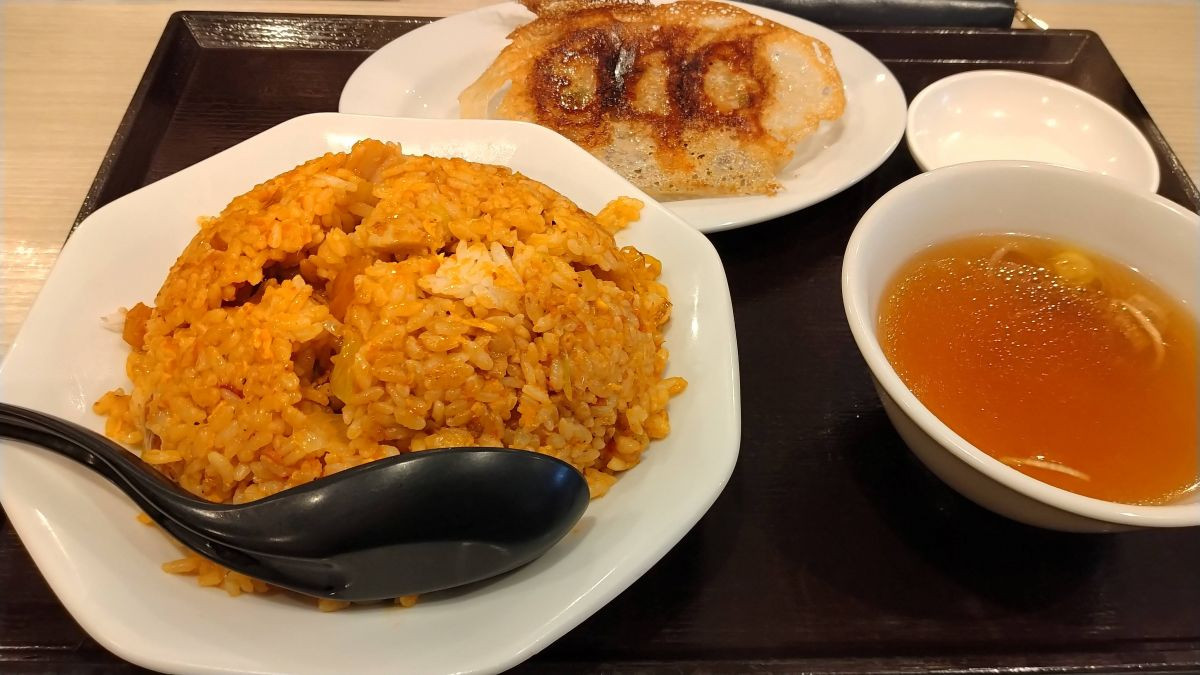 sousuke 旨辛ちゃん＆餃子