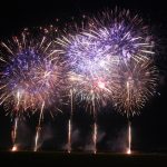 夏の風物詩「花火大会」。みなさんは誰と見にいきますか？