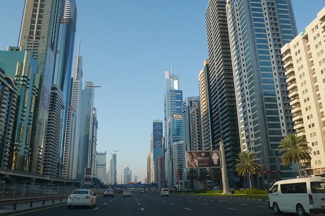 road-288016_640